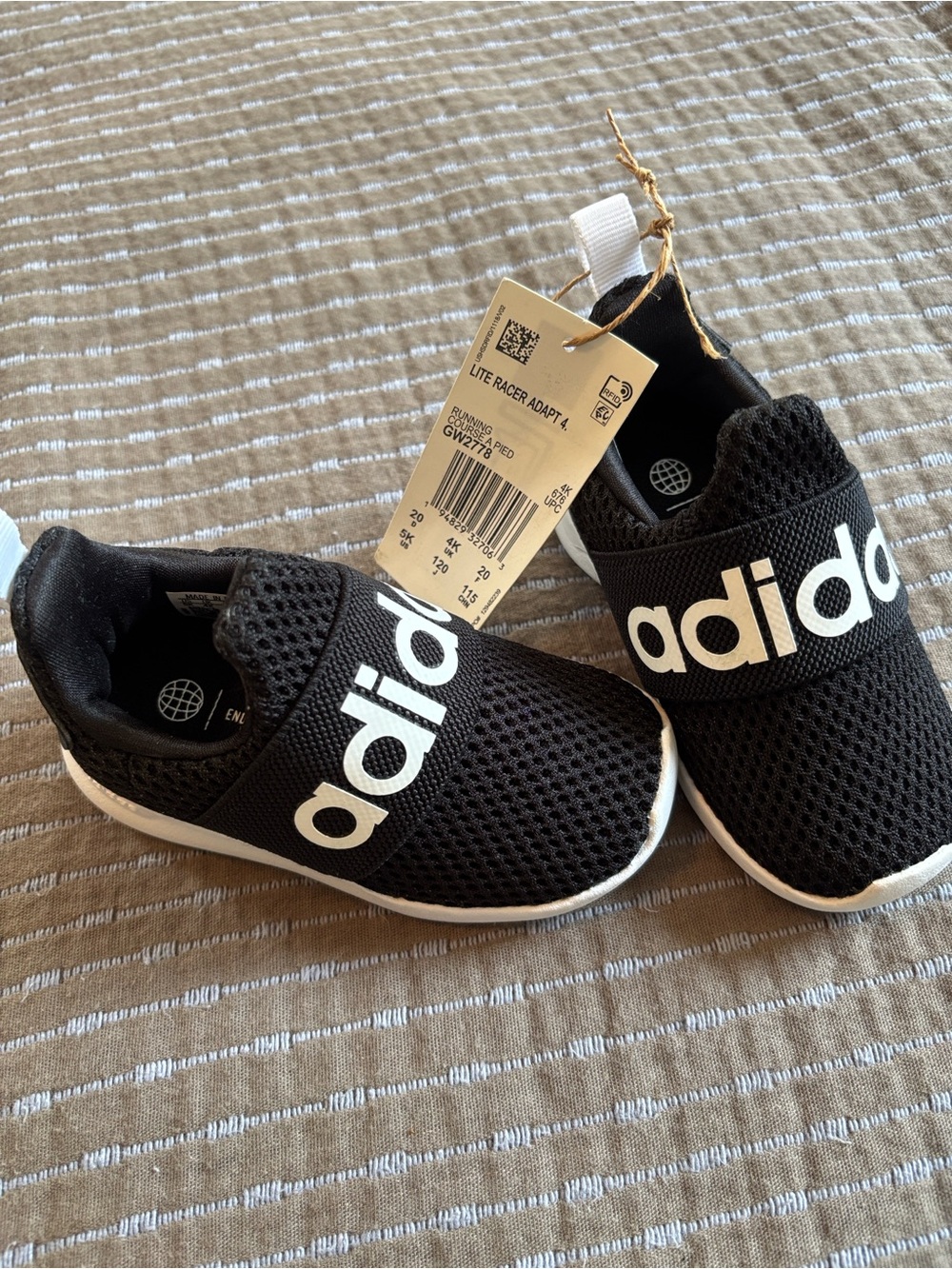 adidas Lite Racer Adapt 4.0 Slip On Toddler Sneakers Black White Size 5K NEW